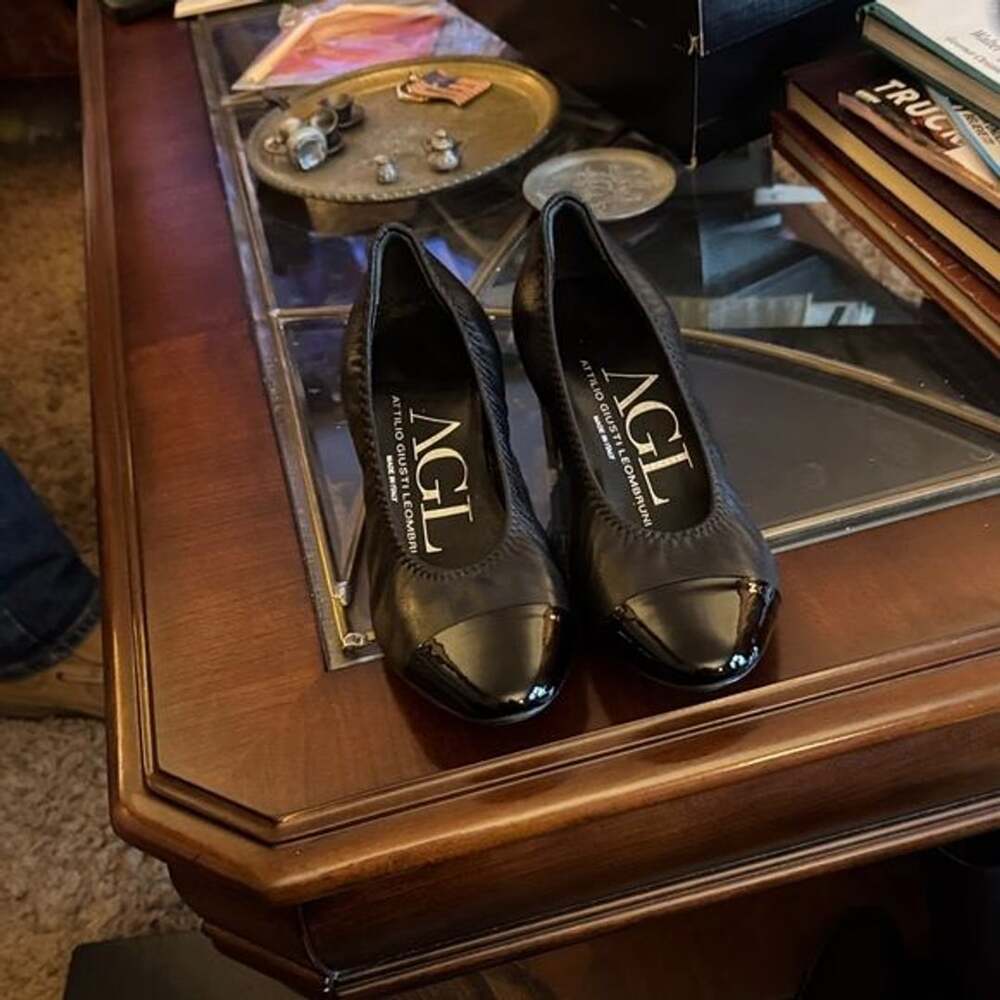 AGL Black Leather heels with Patent Toe